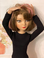 16" Ellowyne Jewel Neck Solid Color T-shirt