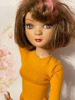 16" Ellowyne Jewel Neck Solid Color T-shirt