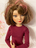 16" Ellowyne Jewel Neck Solid Color T-shirt