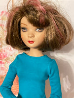 16" Ellowyne Jewel Neck Solid Color T-shirt