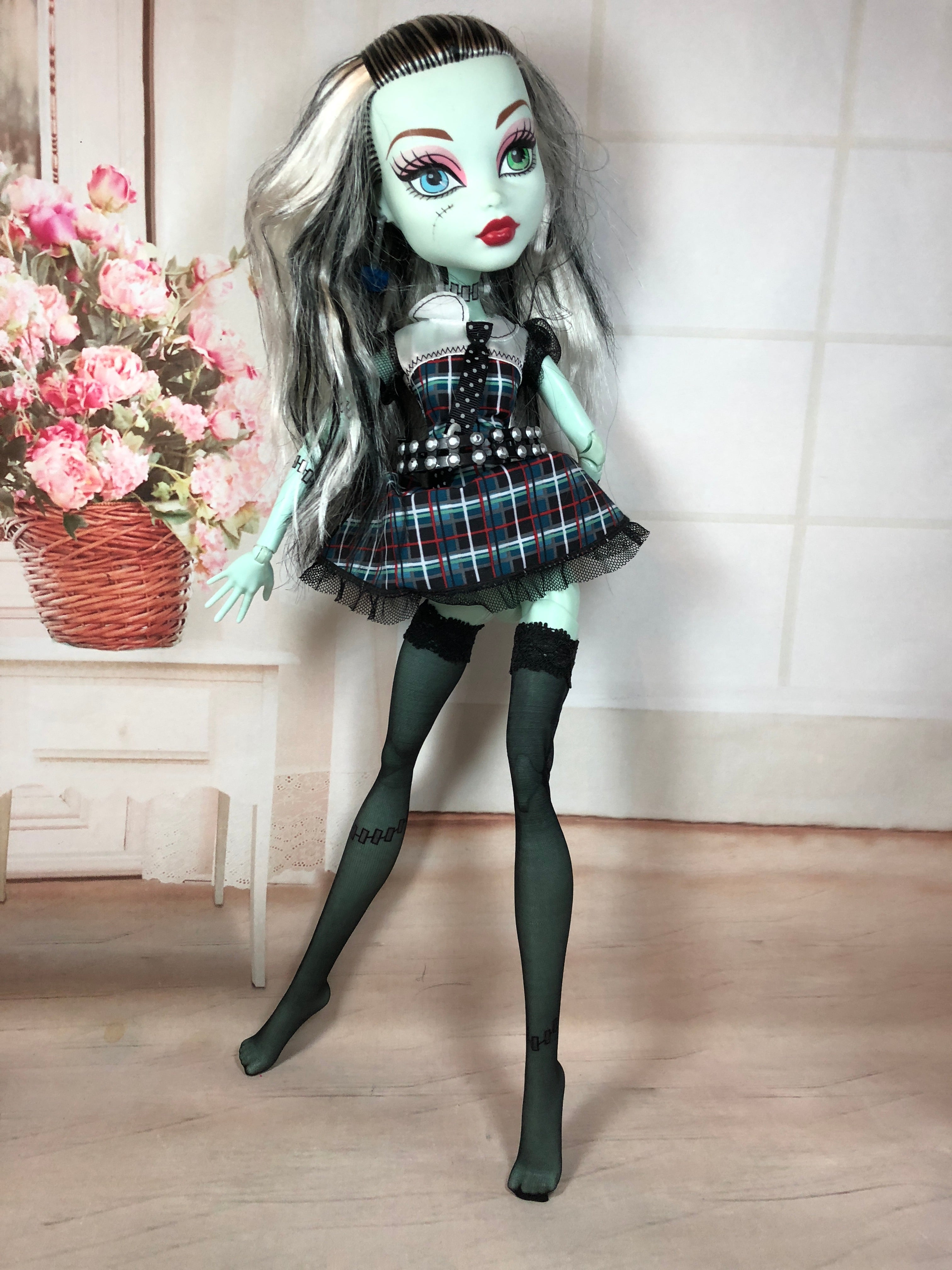 17" Mattel Monster High Frightfully Tall