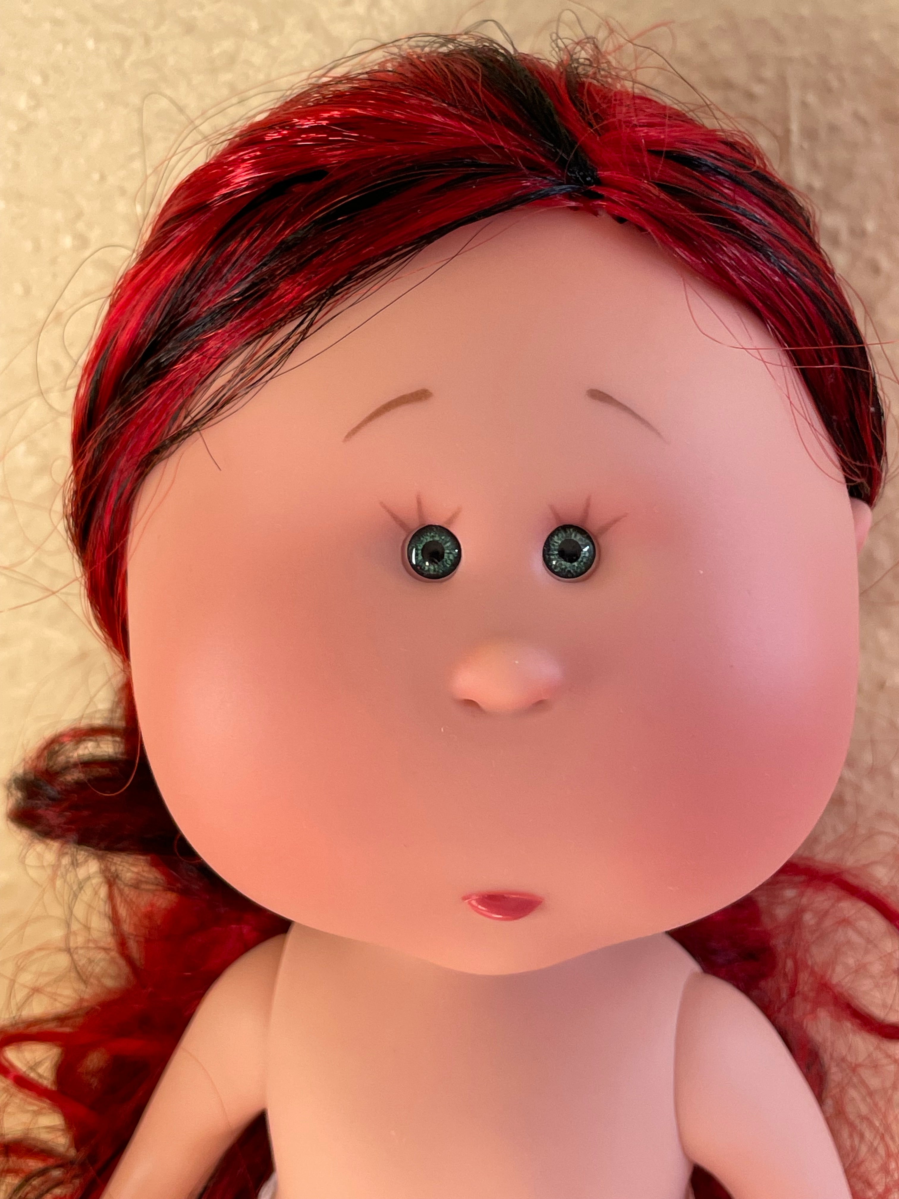 12" Nines d'Onil Mia doll