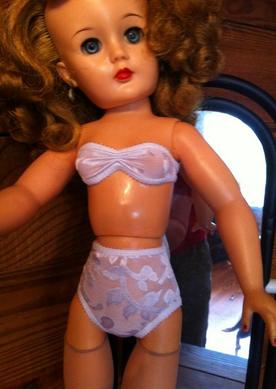 22" Miss Revlon VT22 Fashion Doll