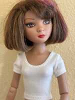 16" Ellowyne Solid Color T-shirt