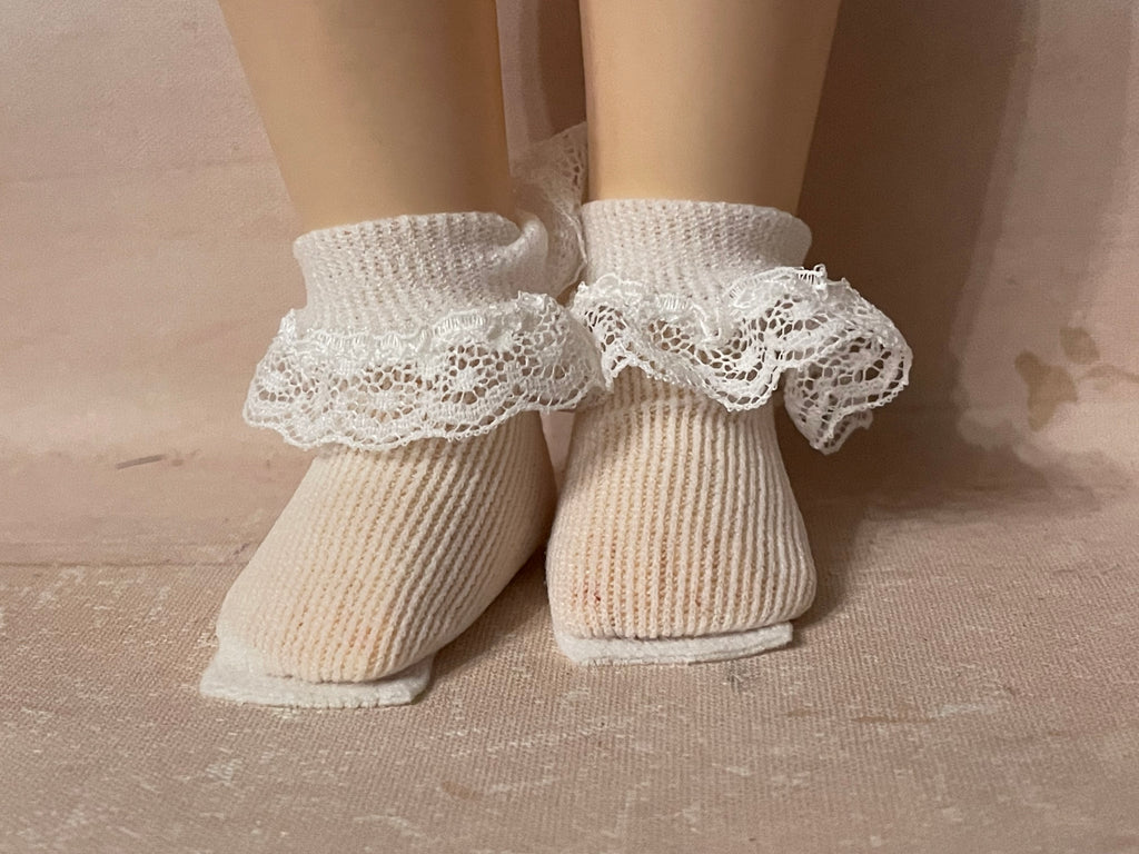 White lace socks for 14" Wellie Wishers doll