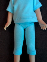 8" Heartstrings solid color capris